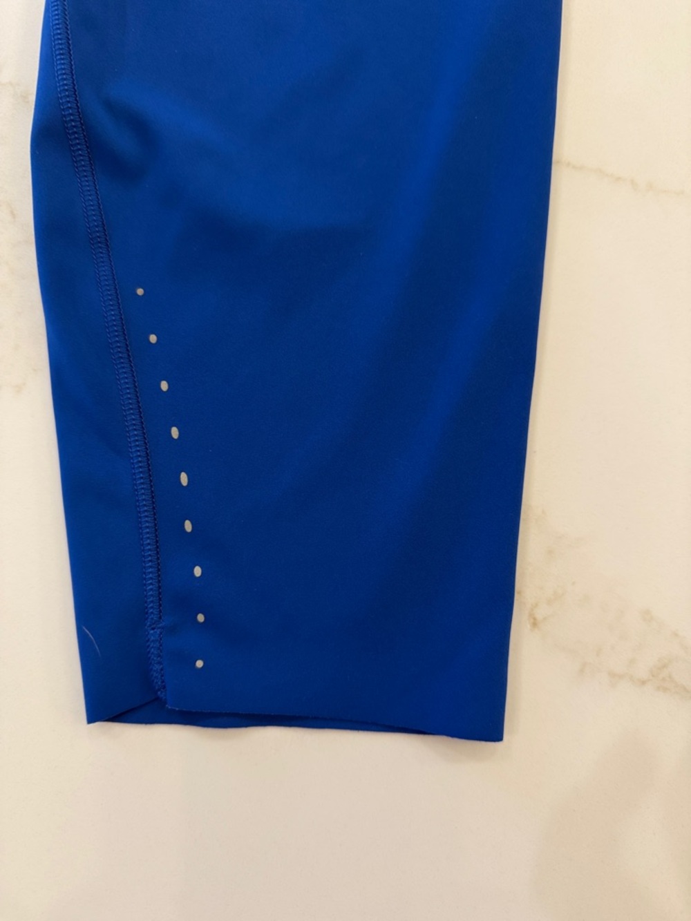 Lululemon Blue Athletic Leggings with Side Pockets - Picture 6 of 9